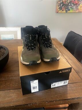 adidas | Shoes | Adidas Samba Adv Snowboard Boots Mens Eg 9387 | Poshmark